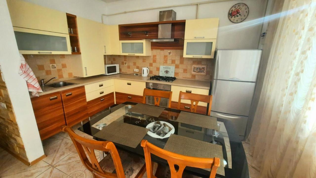 Elegance Apartment Chisinau Center Close To Stefan Cel Mare エクステリア 写真
