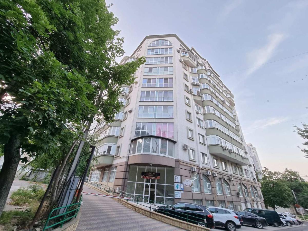 Elegance Apartment Chisinau Center Close To Stefan Cel Mare エクステリア 写真