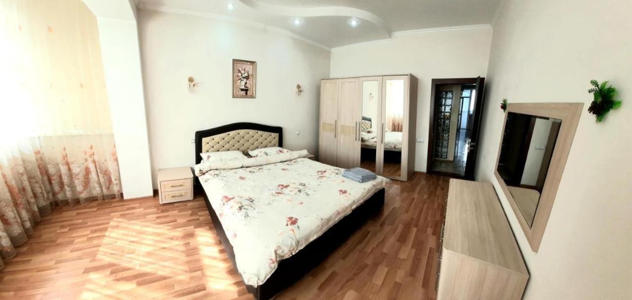 Elegance Apartment Chisinau Center Close To Stefan Cel Mare エクステリア 写真